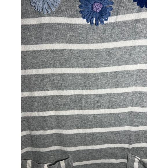 Boden Embroidered Floral Gray and White Short Sleeve - Picture 4 of 4
